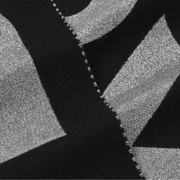 BURBERRY Fringed metallic wool-blend jacquard scarf - Picture 3 of 3